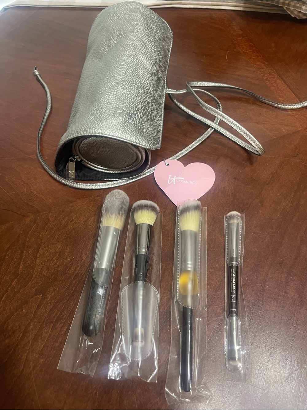 IT Cosmetics Brush Case Bag 5 pc Set VALUE $189 luxe